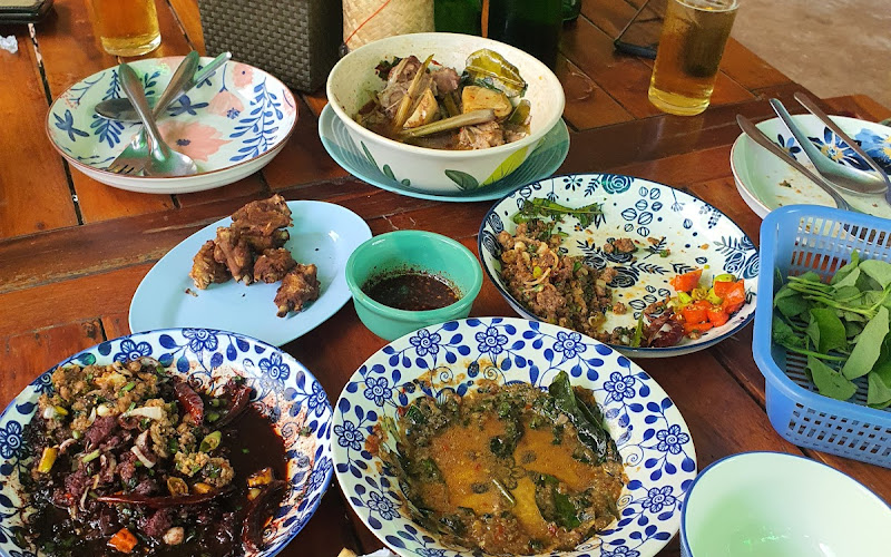 Prayoon Larb Ped Restaurant