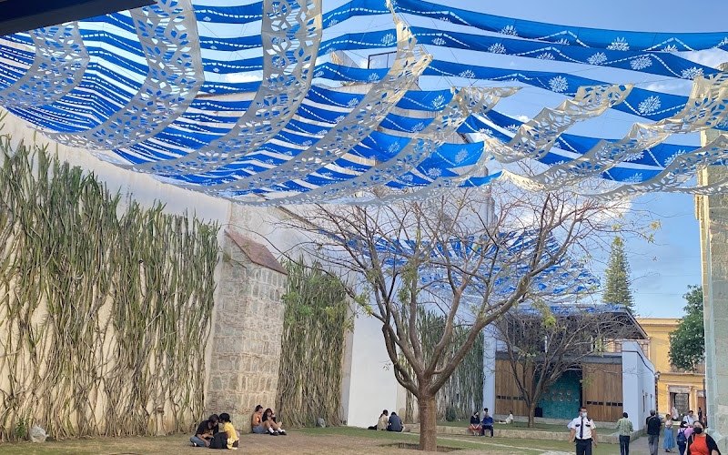 Plaza de los Paraguas