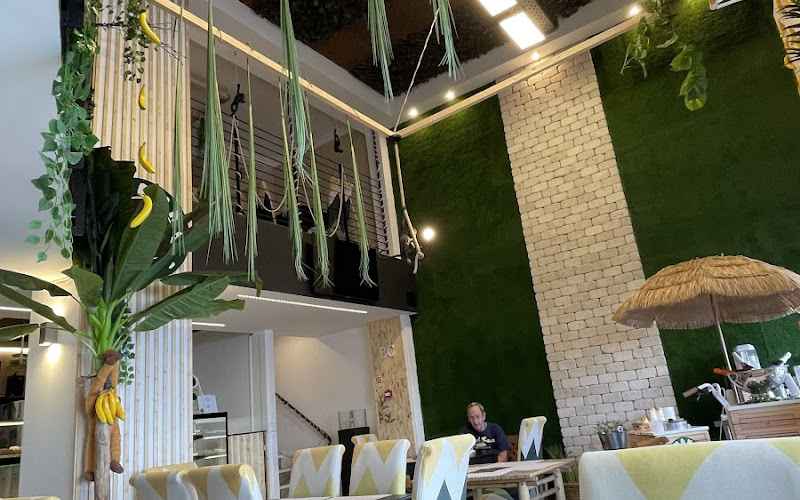 Bananna Café Bistrot and Bar