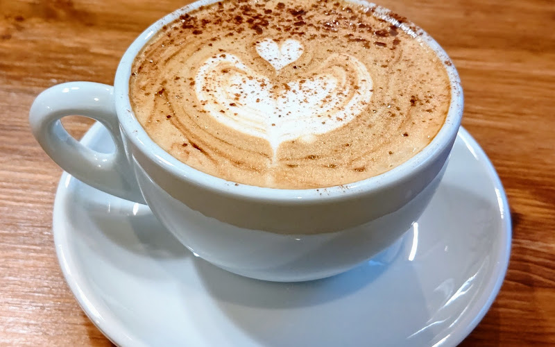 Brunch Cafe UALLEY [ブランチカフェ ユアリー]カフェ＆レストラン