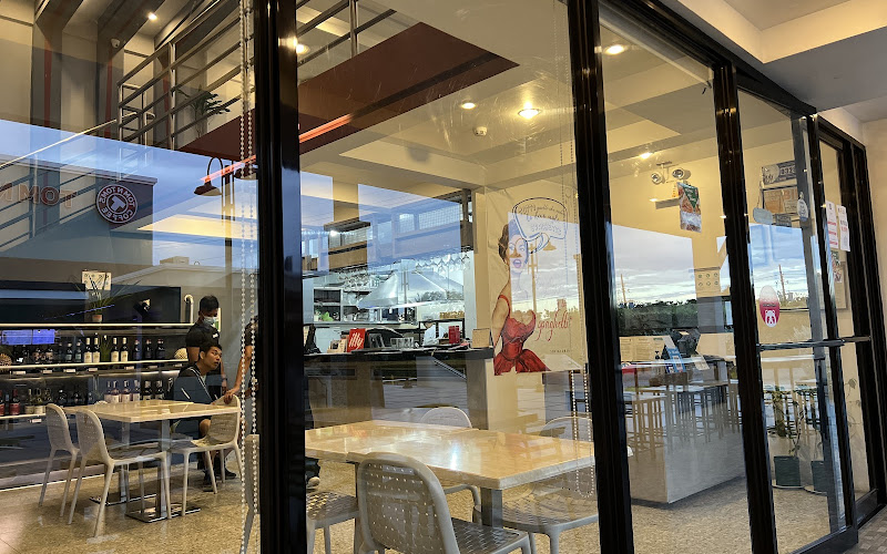 32 Italian Deli & Kitchen