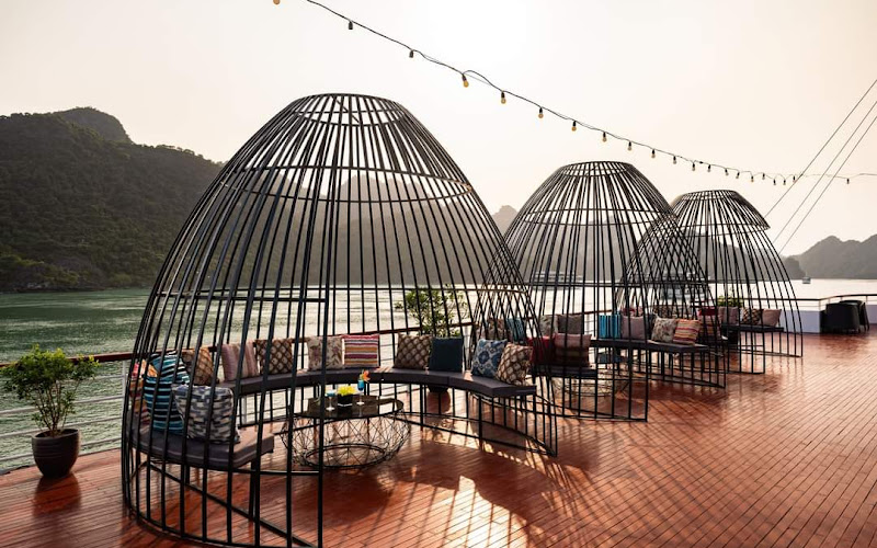 5v5 travel 下龍灣1