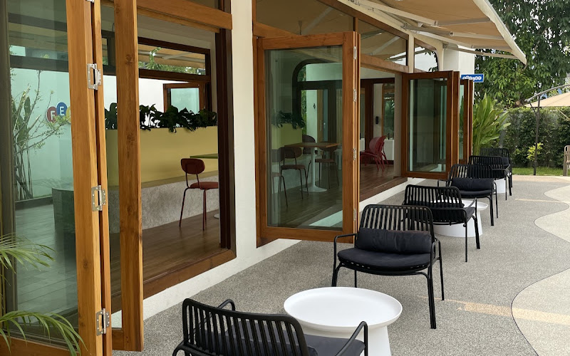 FELLO Cafe & Restaurant | เฟลโล่