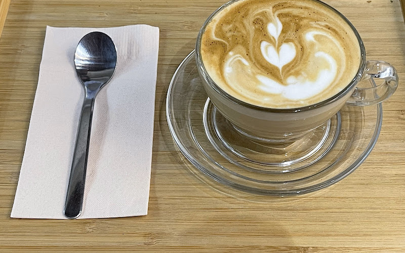 Good Morning Katfé “Specialty Coffee and Matcha on the beach”