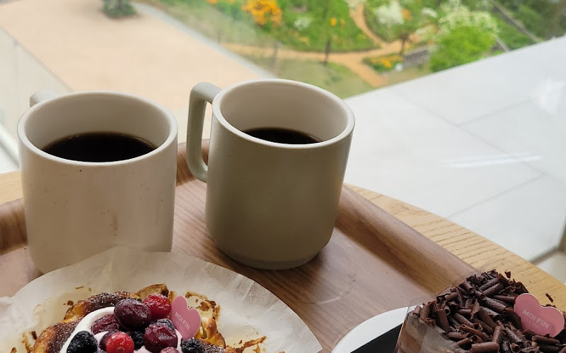 모이핀 MOI FIN Sky Cafe