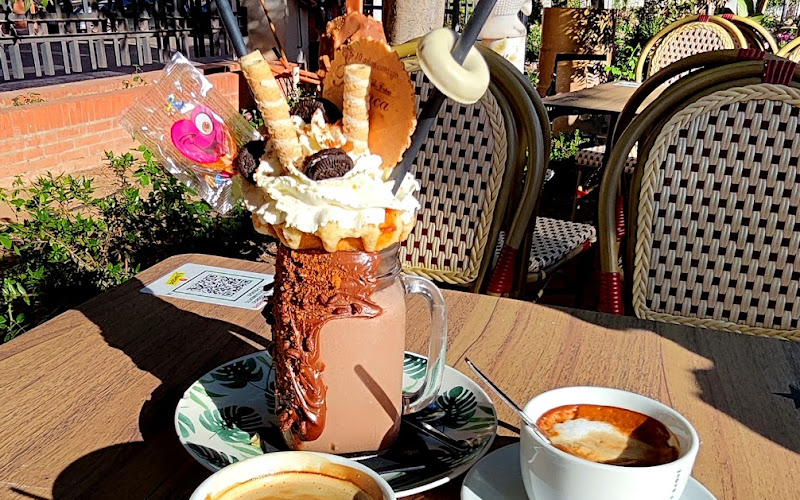 Bianca cafe & drinks