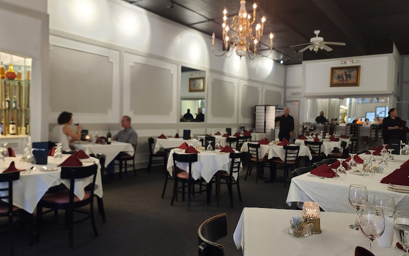 Anna's Trattoria Italian