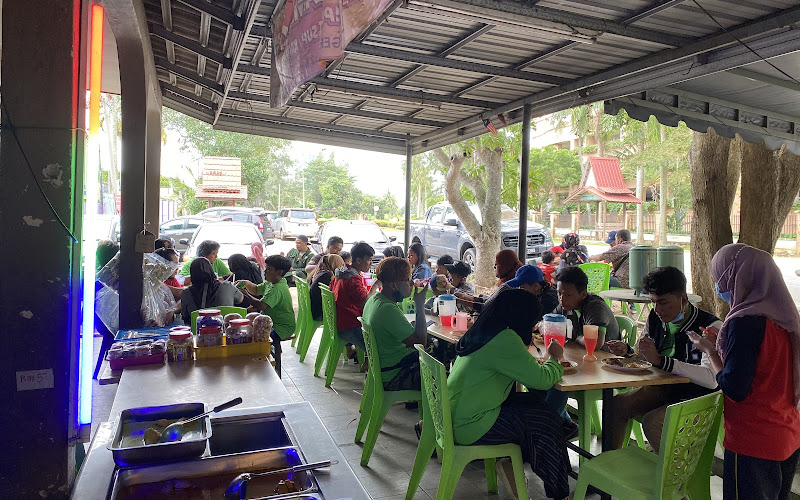 Asam Pedas Kampung Win