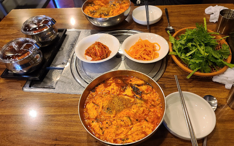 얼큰한칼국수