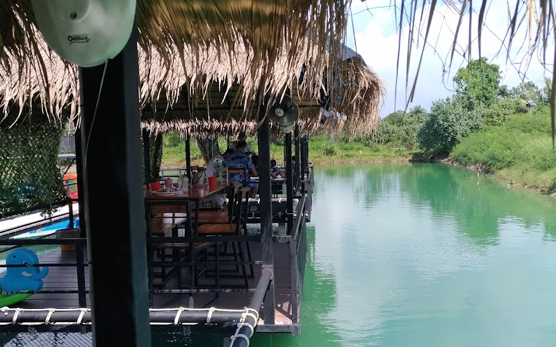 Ao Makham Bay