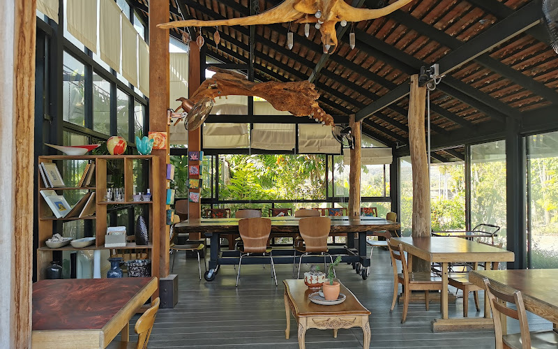 Garegaron Cafe