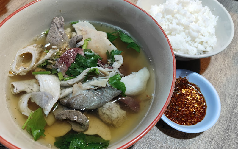 ร้านเกาเหลาลูกหมู