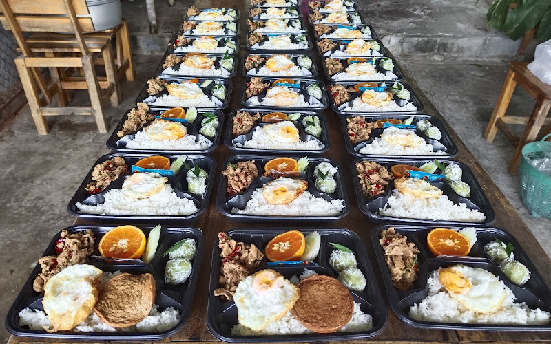 ร้านปั่นปั่นอาหารตามสั่ง