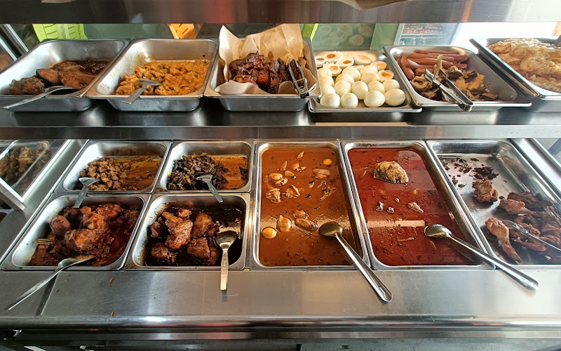 Nasi Lemak Ayam Berempah D'Lunas