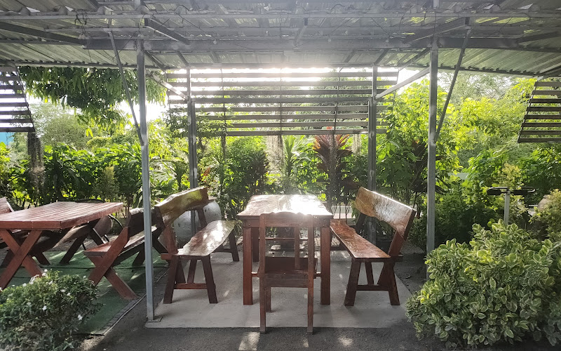 ร้านอาหารครัวใบตอง