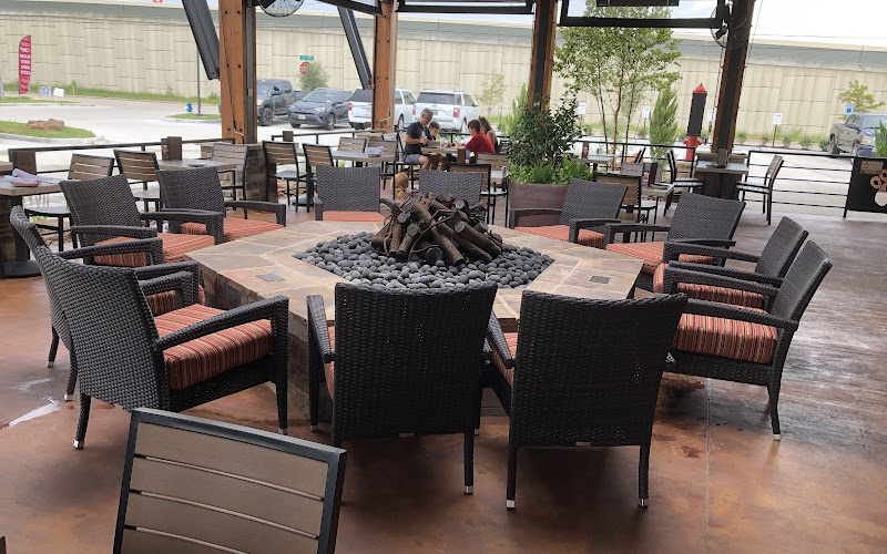 Lazy Dog Restaurant & Bar