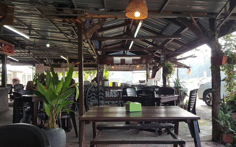 Nasi Dagang Tropika Cafe