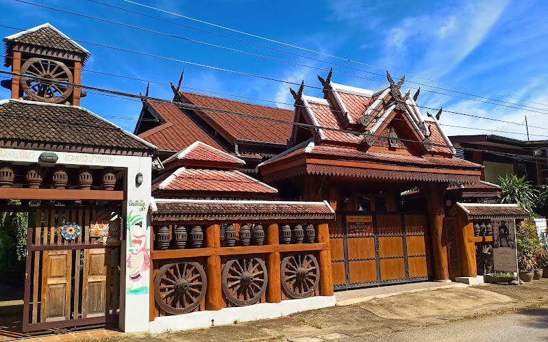 Baan Thep Museum