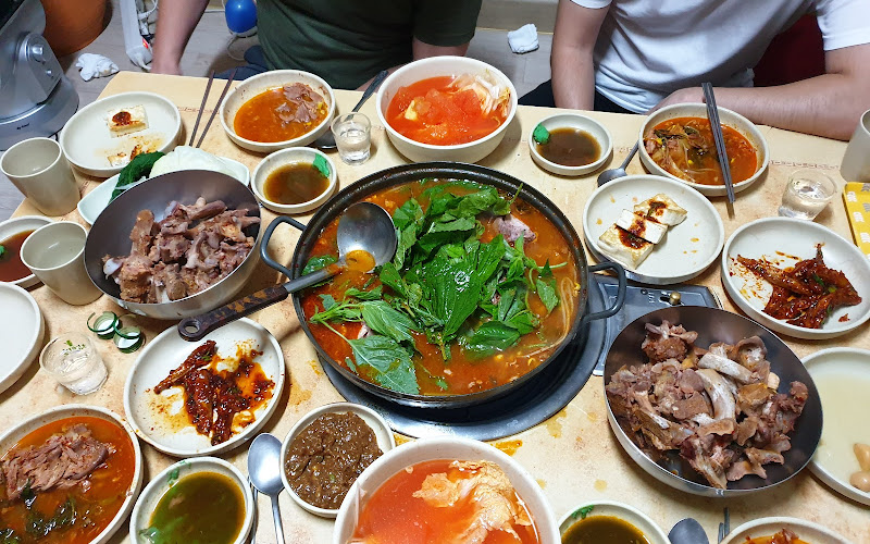 두메골감자탕본점