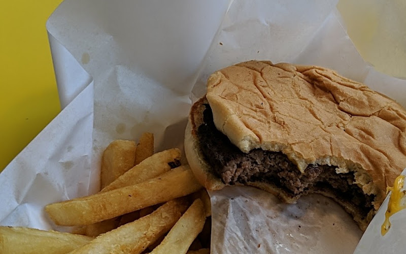 Howard's Drive Inn
