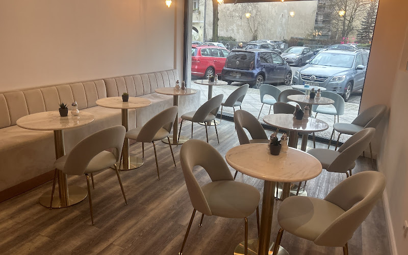 Simply Sweet Coffee & Brunch Club