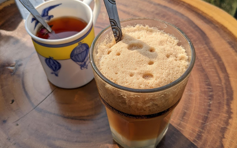 Tiệm cà phê Mị ơi