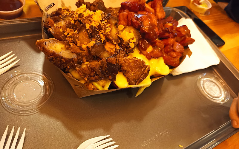 KINGPAPA LA FLORA - Salchipaperia