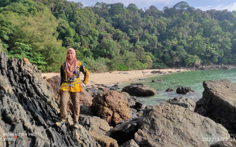 Pantai Marina Telaga Simpul