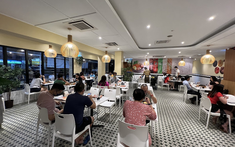 Young Sanna Mee (Kota Kemuning)