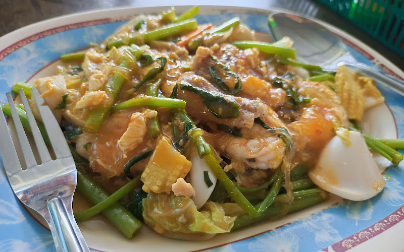 ชาย 8 ครัวอินดี้