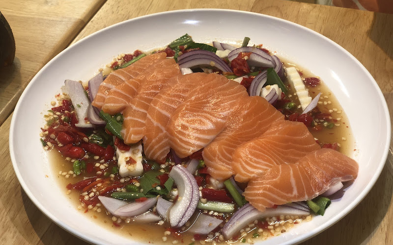 ยำตำแซ่บลาดกระบัง