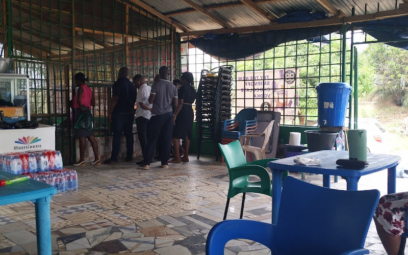 The Joint (Efie Ne Fie) Chop Bar