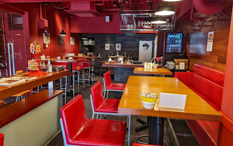 Burger Revolution Tokyo Wine & Bar Roppongi