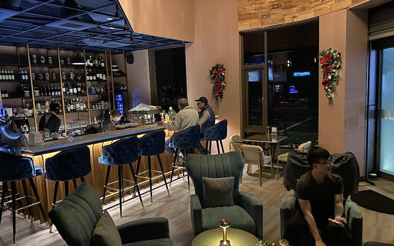 Unicorn Cafe & Bar 餐酒館 ｜ 下午茶 ｜ 咖啡 ｜ 甜點 ｜ 酒吧 ｜包場