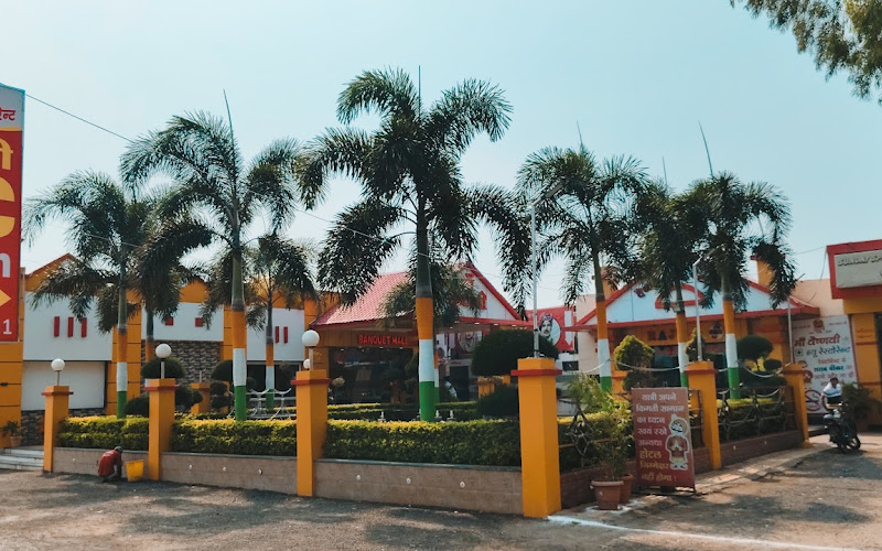 Maa Vaishnavi New Restaurant & Hotel