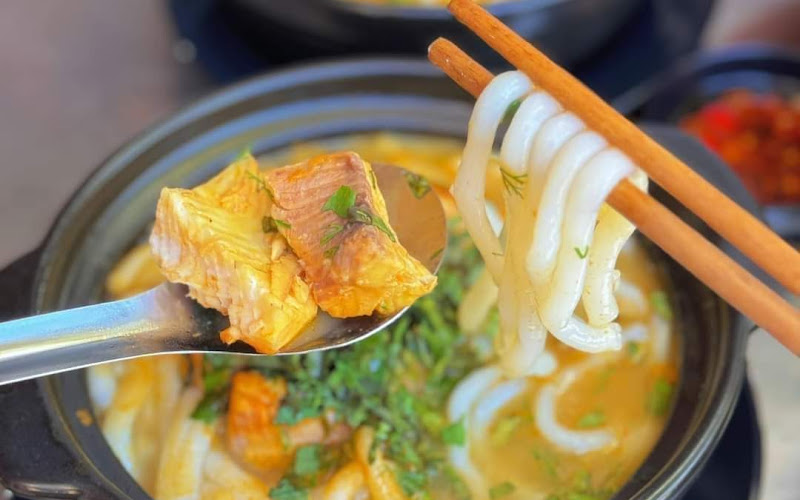 Bánh Canh Cá Lóc O Thiện