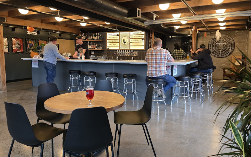WAYFINDER BEER