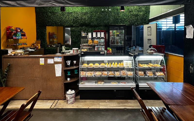 Café Bistrô 83