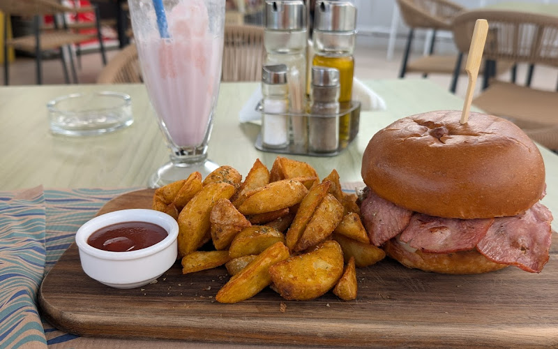 Anatolikos Beach Bar