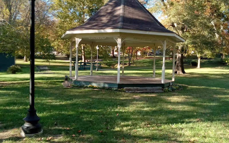 Crockett Spring Park & Arboretum