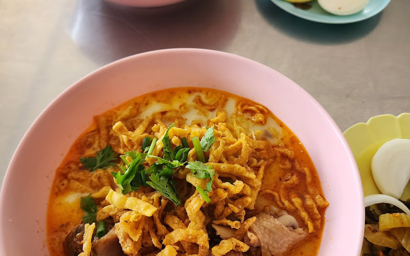 Khaosoi watnong bua