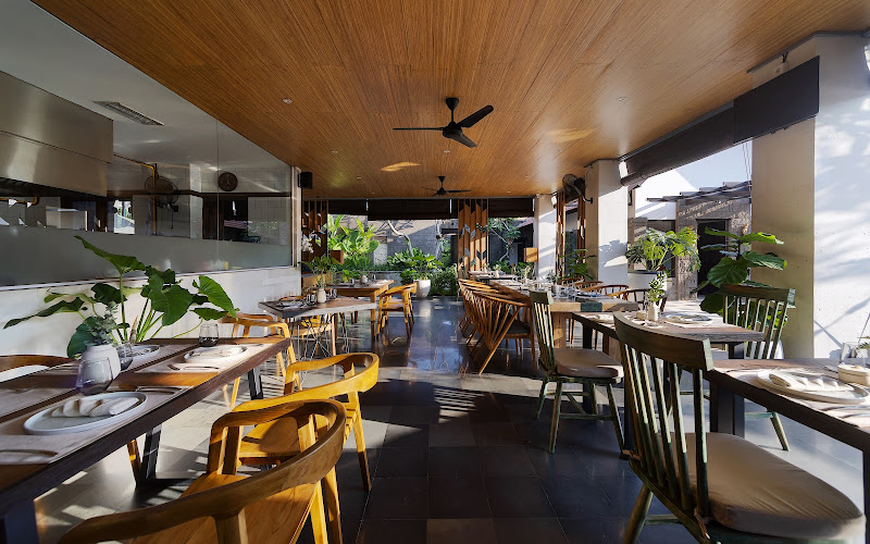 Aksara Pool Bar & Restaurant