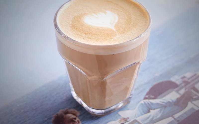 Trackaddict Specialty Coffee ร้านกาแฟ แผ่นเสียง เมล็ดกาแฟคัดพิเศษ สตูดิโอให้เช่า สุขุมวิท71 ปรีดีพนมยงค์42