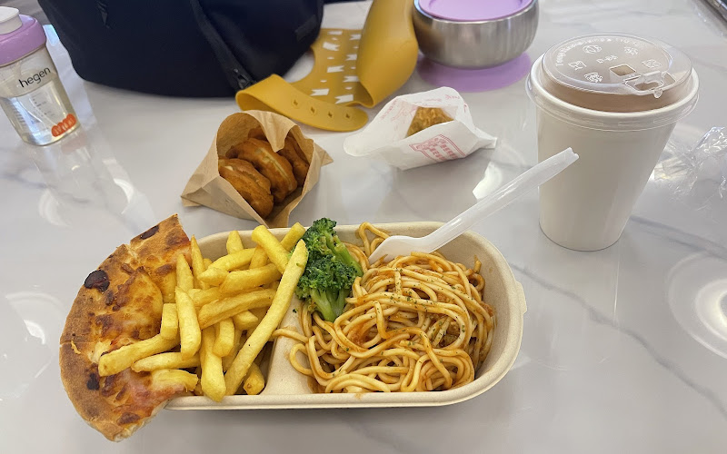 肉醤bar 披薩熱狗堡義大利面（聚食光店B1）