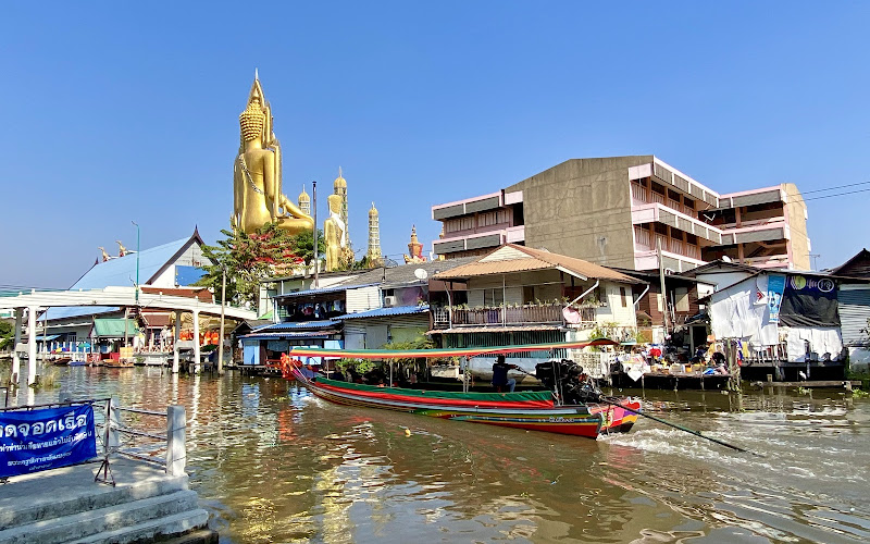 ท่าเรือวัดขุนจันทร์ Wat Khunchan Pier 坤昌寺码头 (Kūnchāng Sì Mǎtóu) クンチャン寺埠頭 (Kunchanji Futō)