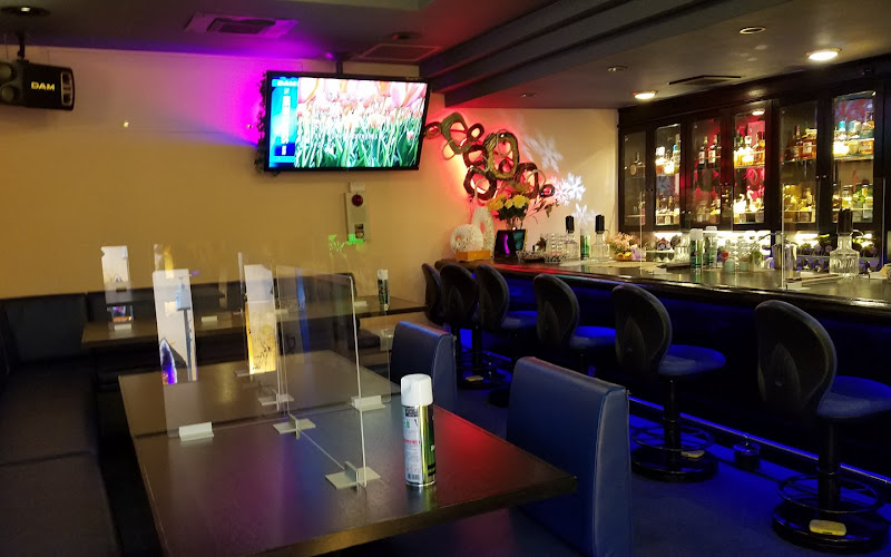 スナックひまわり