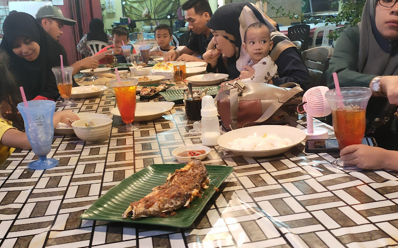 Anok Abah Ikan Bakar