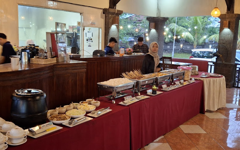 RUMAH MAKAN BANYUWANGI