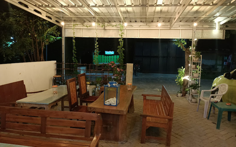Warung Mbah Dasemi