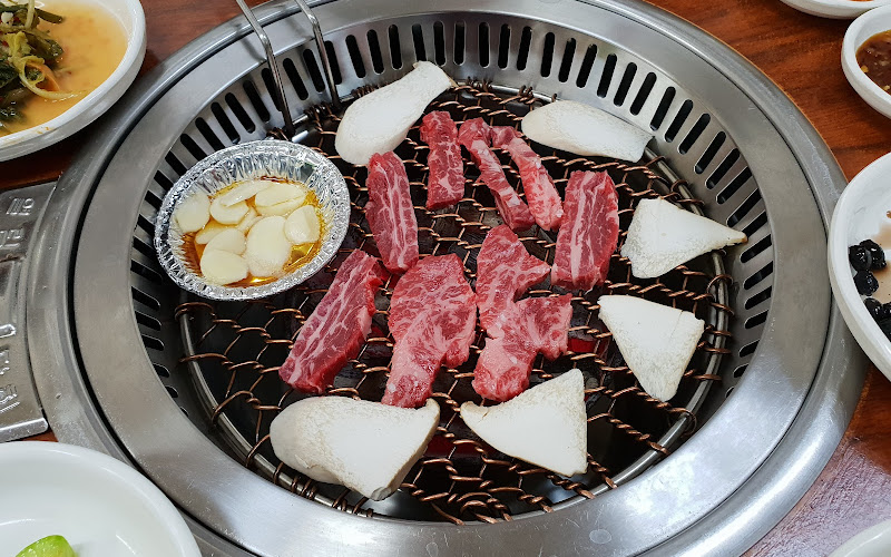 부성식육식당